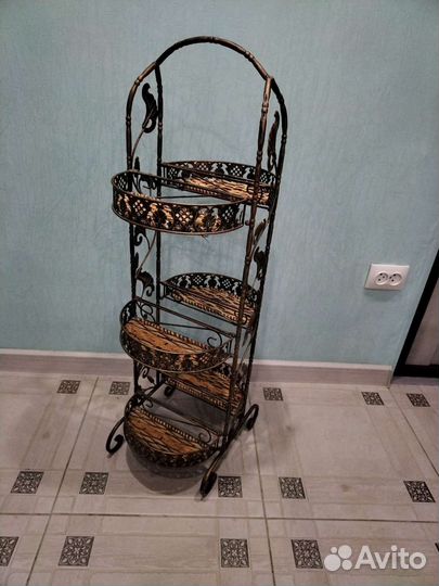 Подставка для цветов/украшений