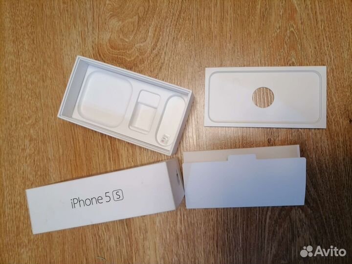 Коробка от iPhone 5s