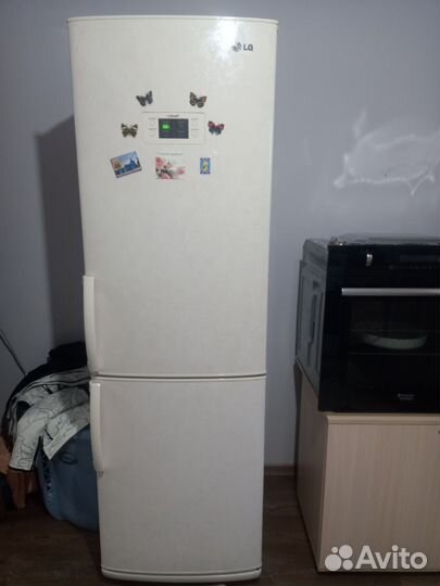 Продам холодильник