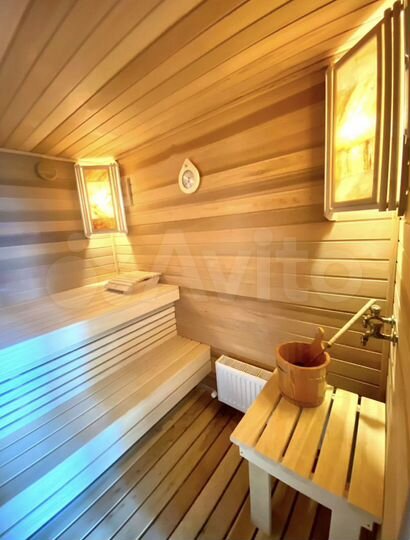 Коттедж 357 м² на участке 6 сот.