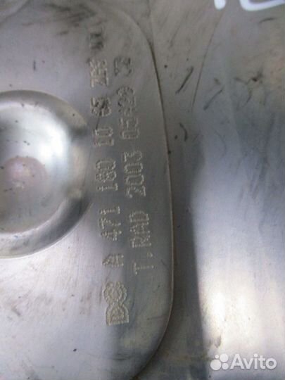 Радиатор масляный Mercedes-Benz A4711801065