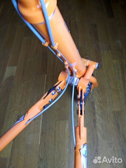 Trikke T67 CS - Карвинговый трехколесный самокат