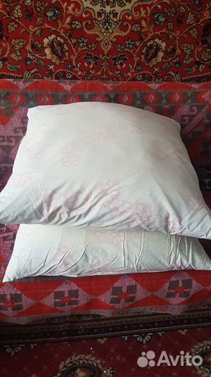 Подушка пуховая СССР бу,одеяла шерстяные