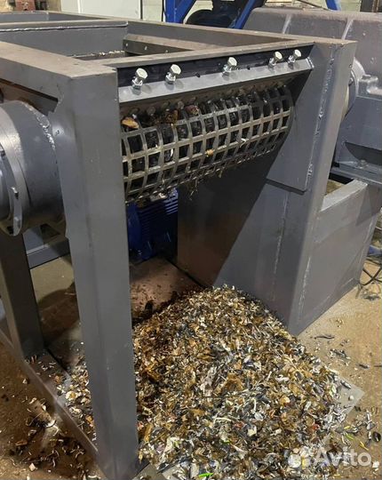 Шредер однороторный SL-700