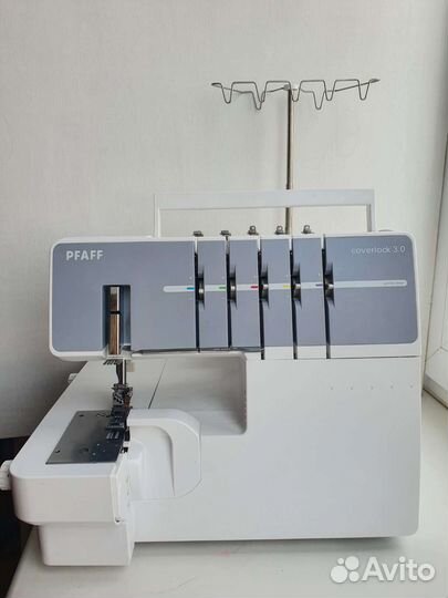 Коверлок Pfaff 3.0. Оверлок
