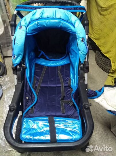 Прогулочная коляска