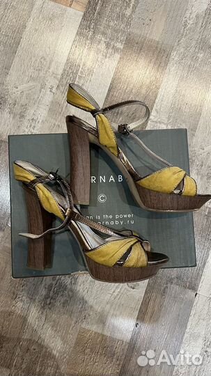 Босоножки carnaby