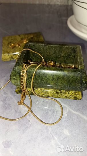 Малахитовая шкатулка