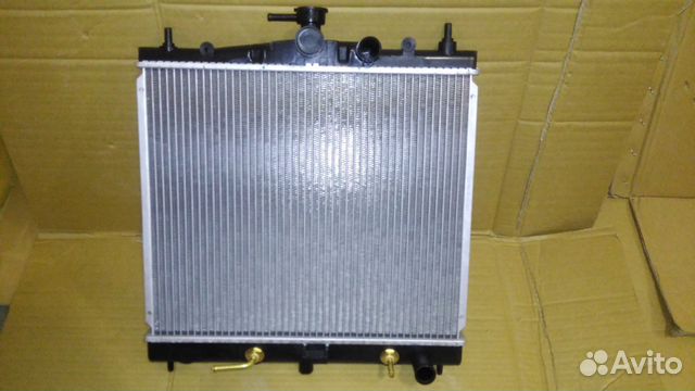 Радиатор двс nissan march K12