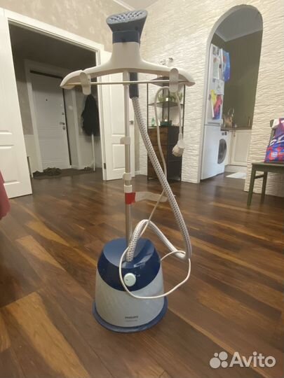 Отпариватель для одежды вертикальный