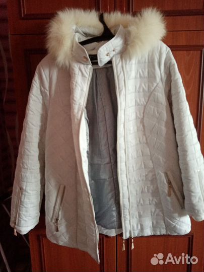 Куртка демисезонная, белая