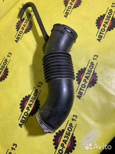 Патрубок воздушного фильтра Kia Quoris KH G6DJ