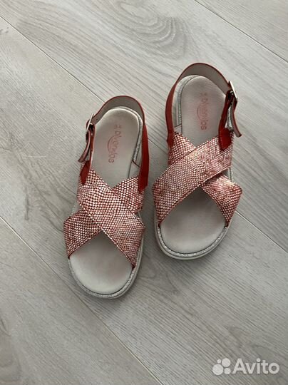 Сандали для девочки