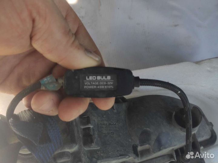 Противотуманные фары Nissan Serena c27