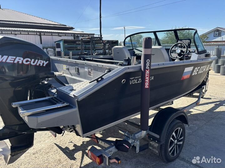 Моторная лодка