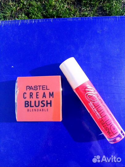 Румяна и блеск для губ пастель, помада и тушь