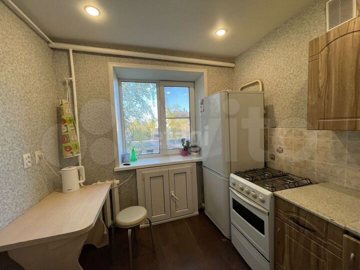 2-к. квартира, 41 м², 4/4 эт.