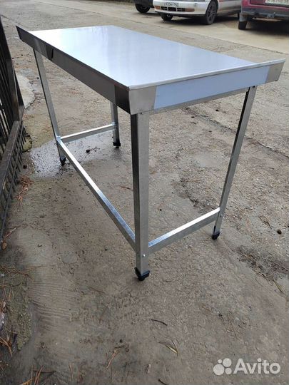 Стол из нержавейки для кухни