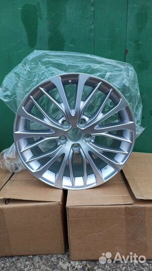 Диск литой R18 Toyota Camry XV70, V70, 70 -Новый