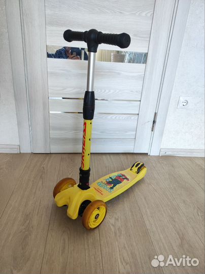 Самокат детский трехколесный kreiss