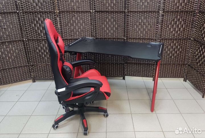 Компьютерный стол / комплект