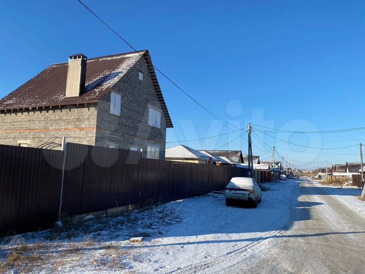 Дом 180 м² на участке 6 сот.