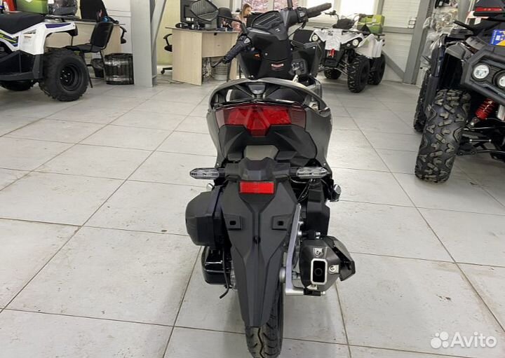 Скутер X-motors Inferno - 200cc - Honda Click