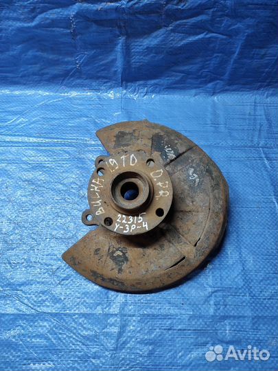 Б/У Б/У Кулак поворотный правый Audi 80 (B4) 19