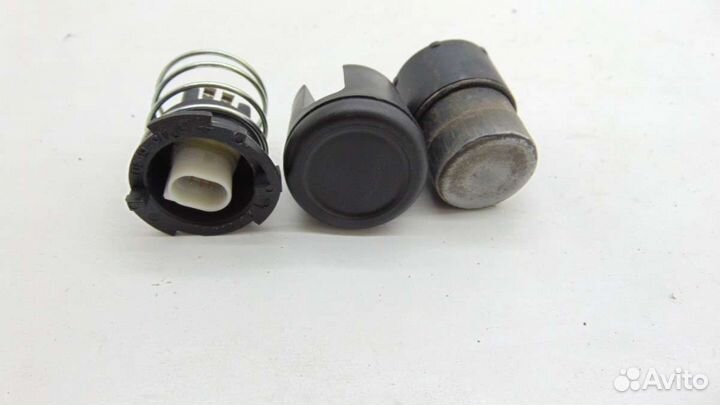 Кнопка открытия багажника Land Rover Range Rover S