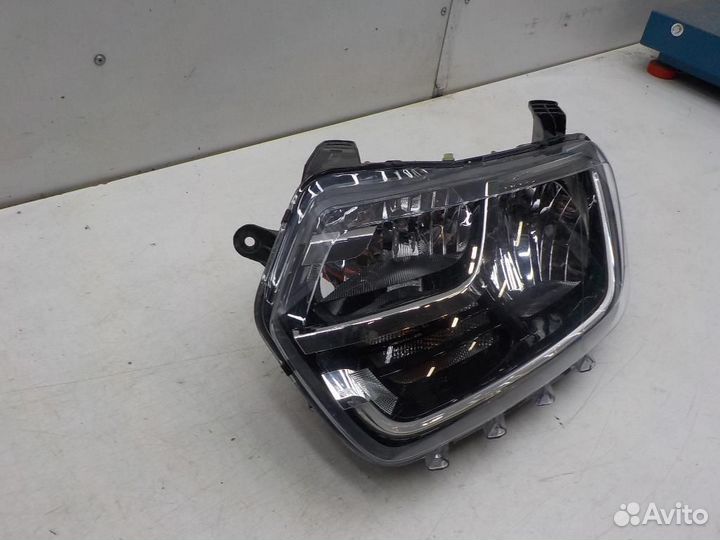 Фара левая Renault Duster