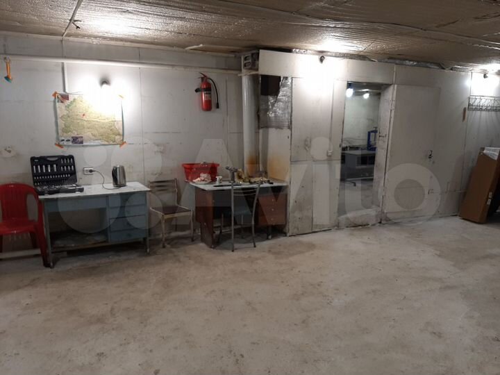 Гараж, > 30 м²