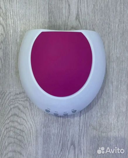 Маникюрная лампа