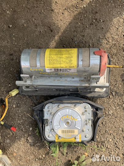 Подушки безопасности Mitsubishi Carisma