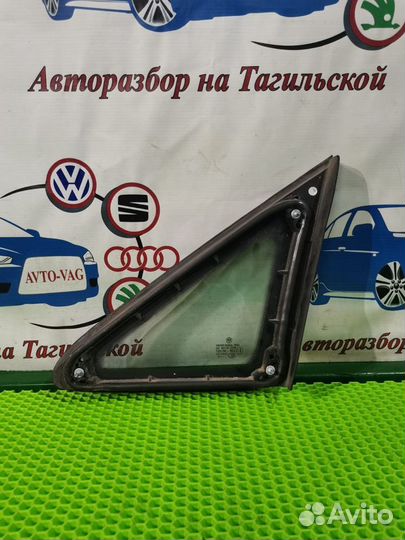 Стекло форточка Volkswagen Caddy 2K0845412G