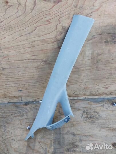 Обшивка стойки передняя правая Toyota Prius 2