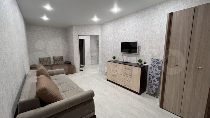 1-к. квартира, 42 м², 7/9 эт.