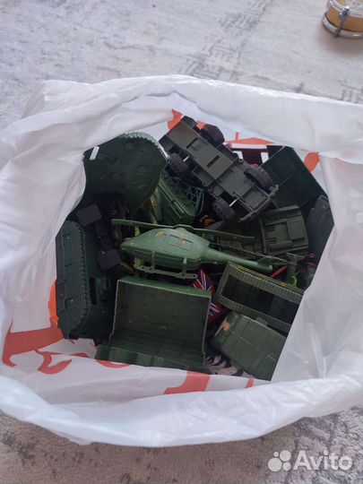 Военные машинки