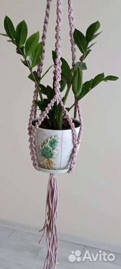 Кашпо для цветов подвесное