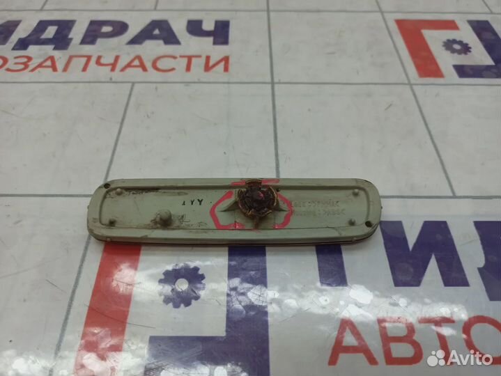 Отражатель в бампер задний Toyota Land Cruiser (J100)