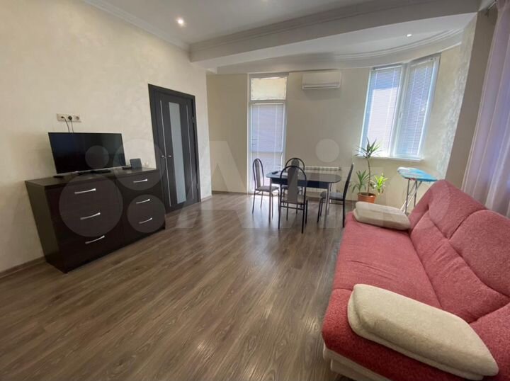 2-к. квартира, 50 м², 2/4 эт.