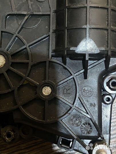 Доводчик замка двери бмв ф10 ф01 передний левый