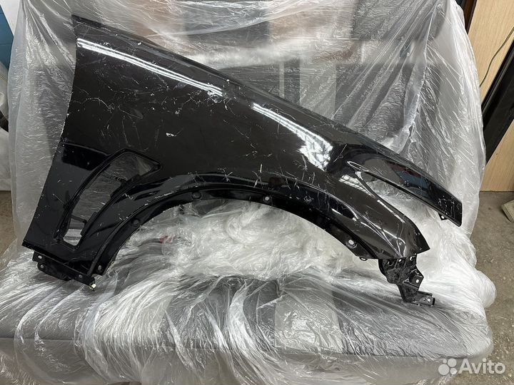 Infiniti QX70,FX35 Переднее Правое Крыло Оригинал