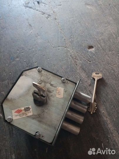 Дверной замок