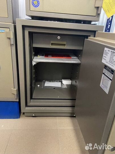 Огнестойкий сейф valberg FRS-66T KL