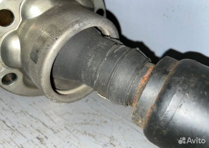 Кардан передний Volkswagen Touareg GP