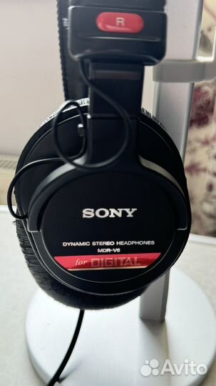 Наушники Sony MDR-V6