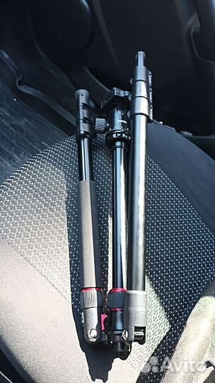 Штатив Hama Tar Duo отлетели пластиковые колпочки