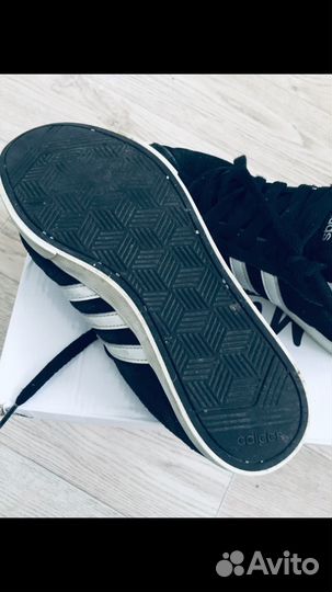 Кроссовки adidas