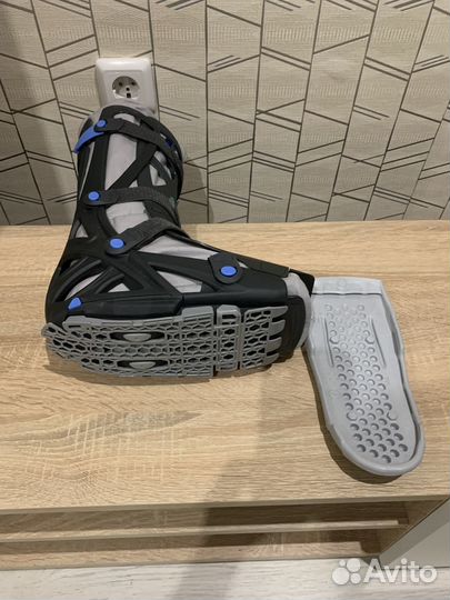 Ортопедический медицинский сапог и подошва