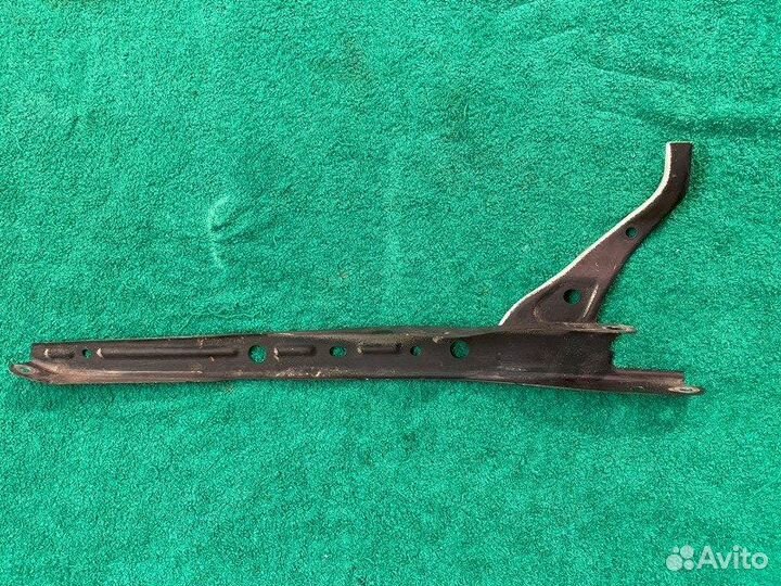 Рамка телевизора передняя Lexus Gs350 (12-17) 2GR